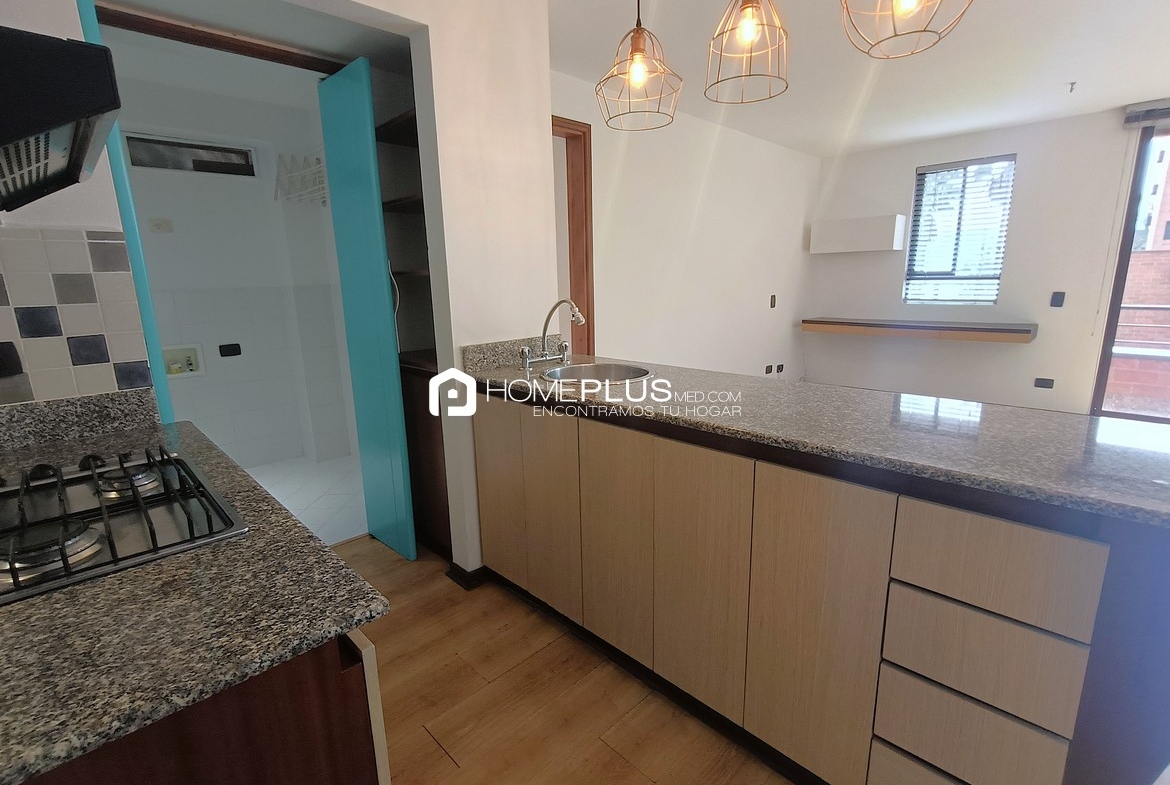 ALQUILER APARTAESTUDIO EL POBLADO TESORO C215 LIVERPOOL 301