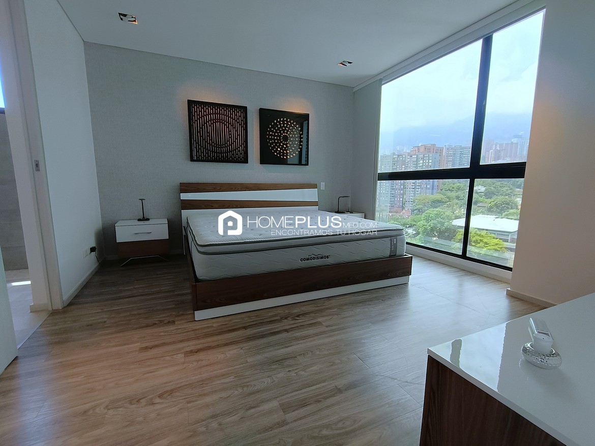 APARTAESTUDIO EN VENTA EL POBLADO MILLA DE ORO V123 SQUARE 1622