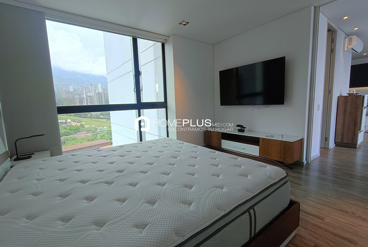 APARTAESTUDIO EN VENTA EL POBLADO MILLA DE ORO V123 SQUARE 1622