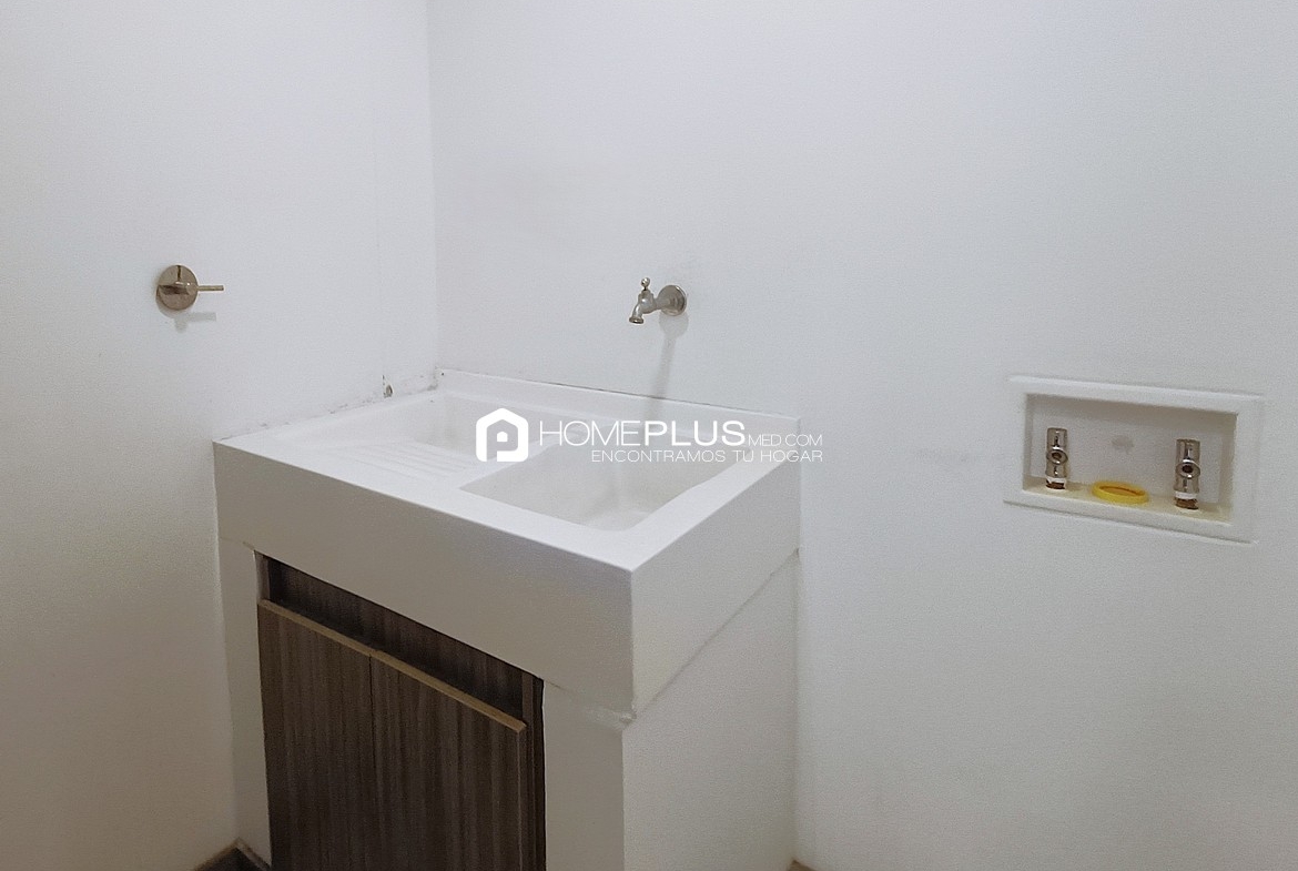 Alquiler de Apartamento en El Poblado, Castropol. Ariza De Castropol. C222