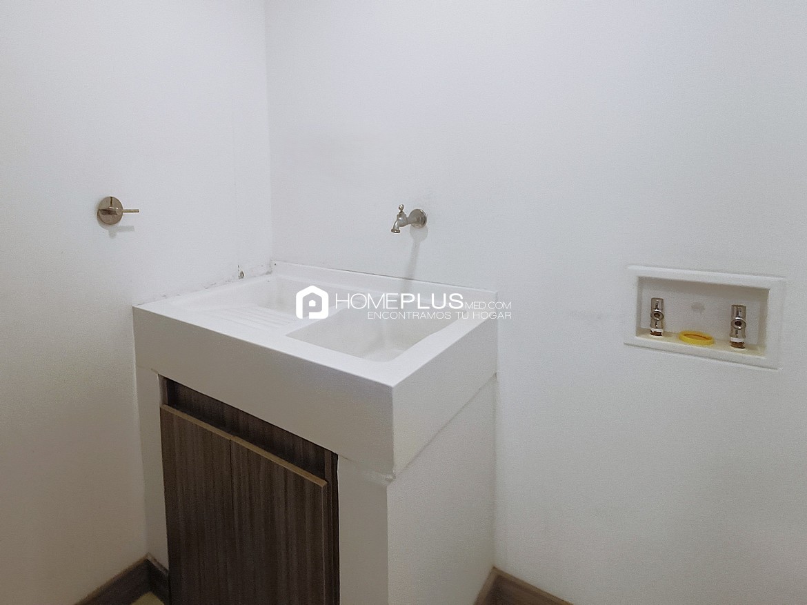 Alquiler de Apartamento en El Poblado, Castropol. Ariza De Castropol. C222