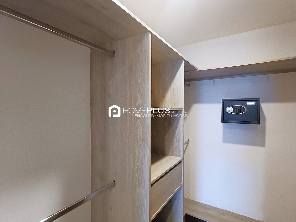 Alquiler de Apartamento en El Poblado, Los Balsos. Ceylan 34. C220