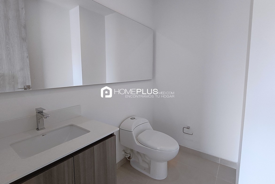 Alquiler de Apartamento en El Poblado, Los Balsos. Ceylan 34. C220