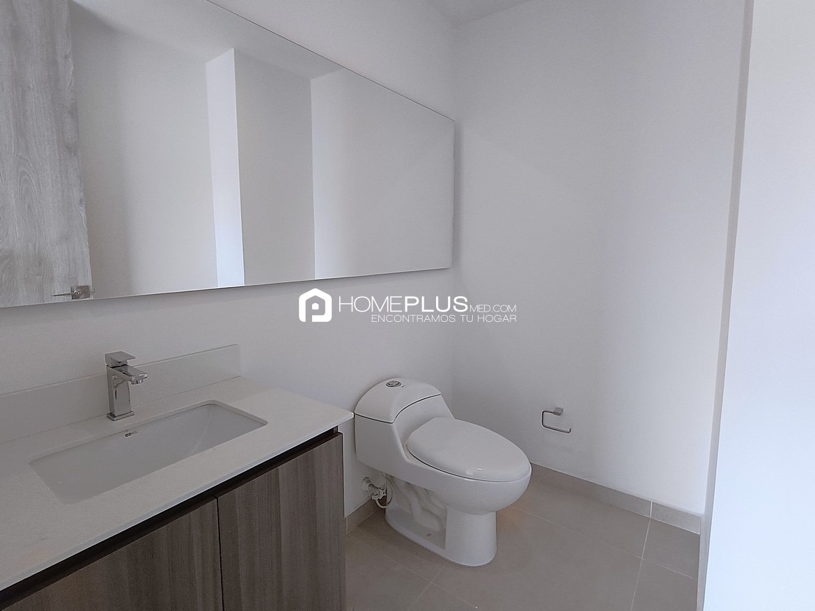 Alquiler de Apartamento en El Poblado, Los Balsos. Ceylan 34. C220