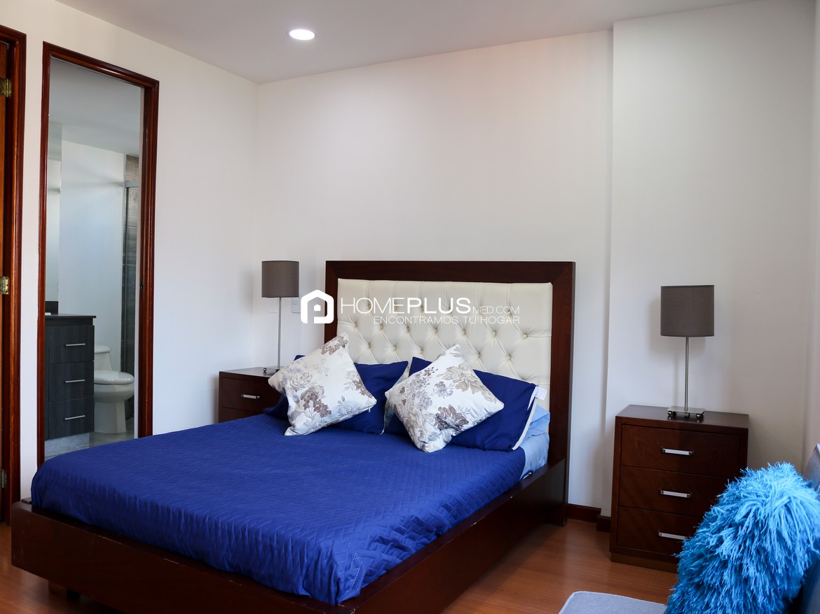 Apartamento Amoblado En Arriendo En El Poblado, El Campestre. Campestre Alto. A273