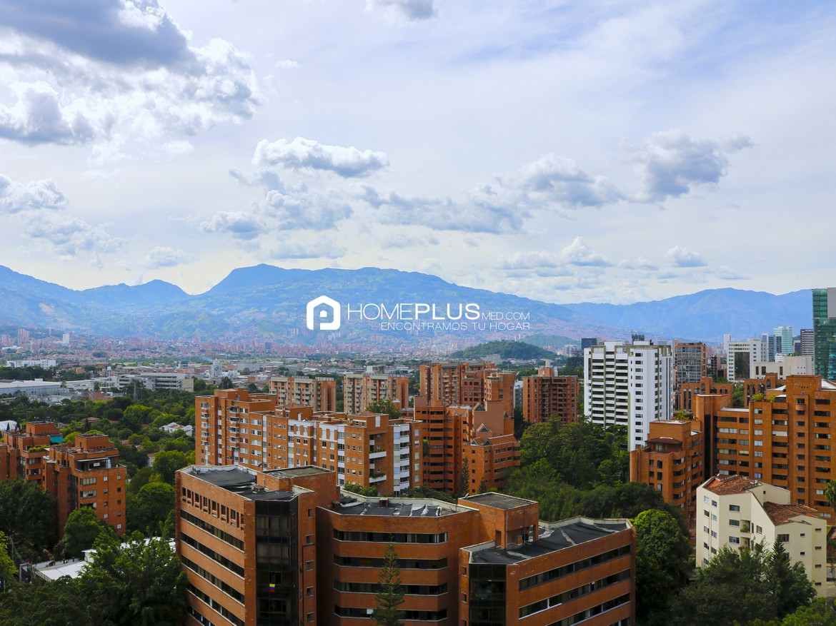 Apartamento Amoblado En Arriendo En El Poblado, Milla De Oro. 43 Avenida A185