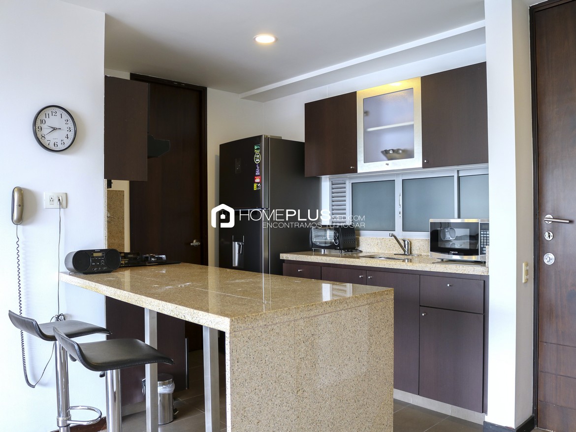 Apartamento Amoblado En Arriendo En El Poblado, Milla De Oro. 43 Avenida A185