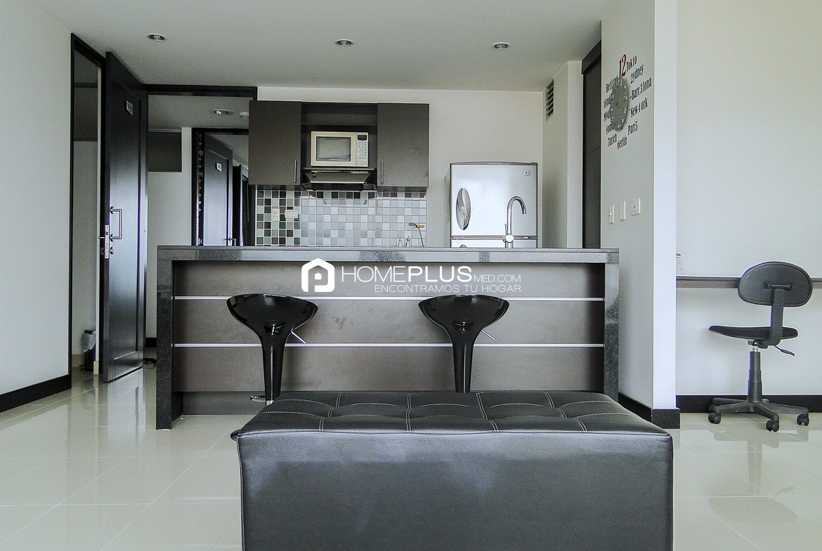 Apartamento Amoblado En Arriendo En El Poblado, Nueva Alejandría A184