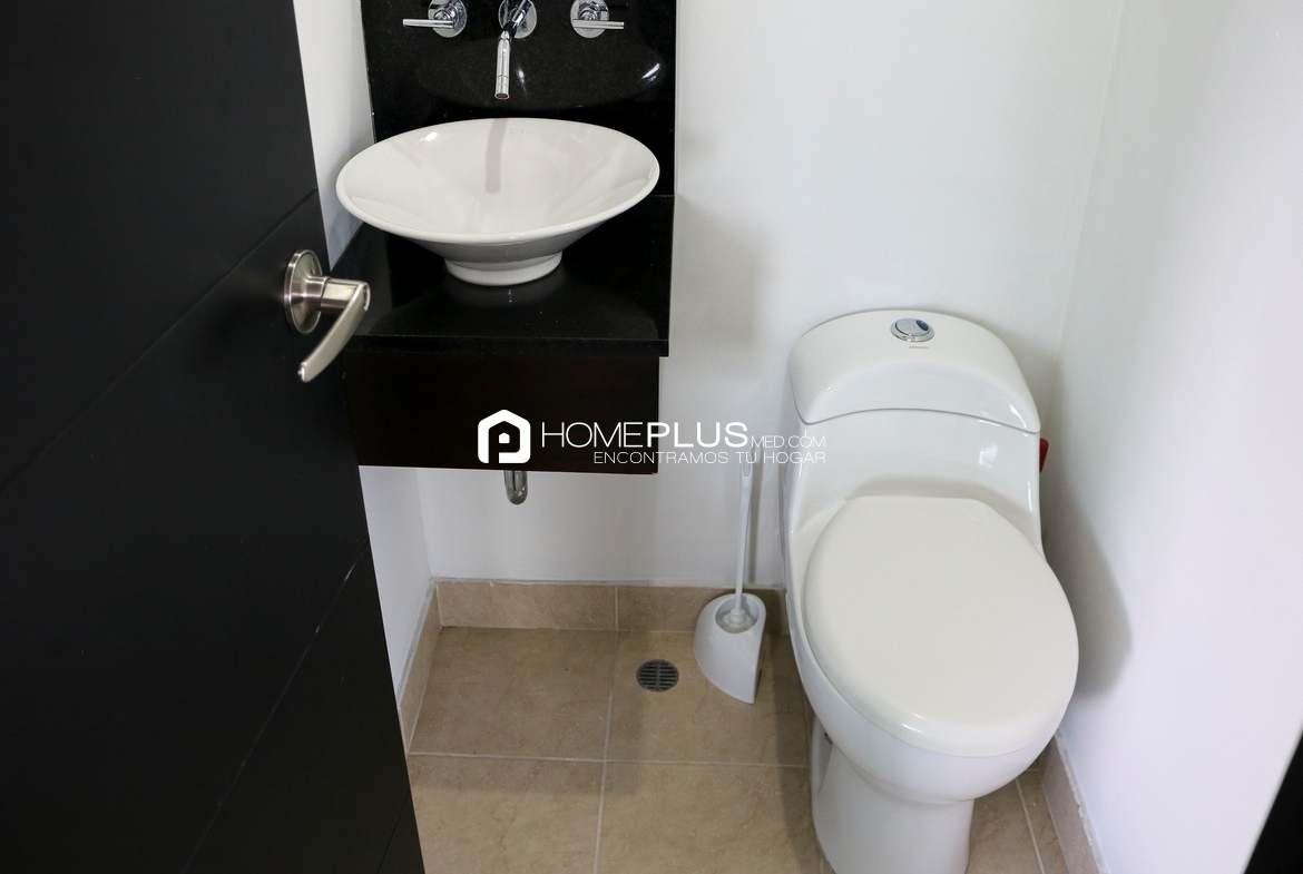 Apartamento Amoblado En Arriendo En El Poblado, Nueva Alejandría A221