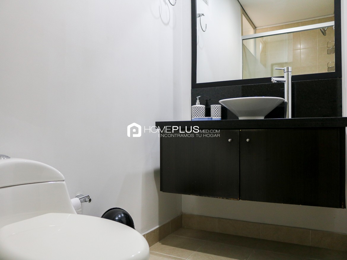 Apartamento Amoblado En Arriendo En El Poblado, Nueva Alejandría A221