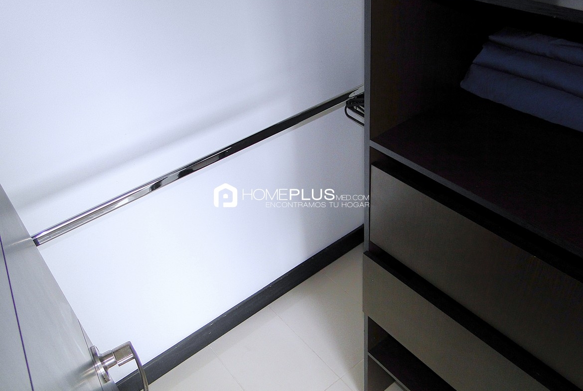 Apartamento Amoblado En Arriendo En El Poblado, Nueva Alejandría A339