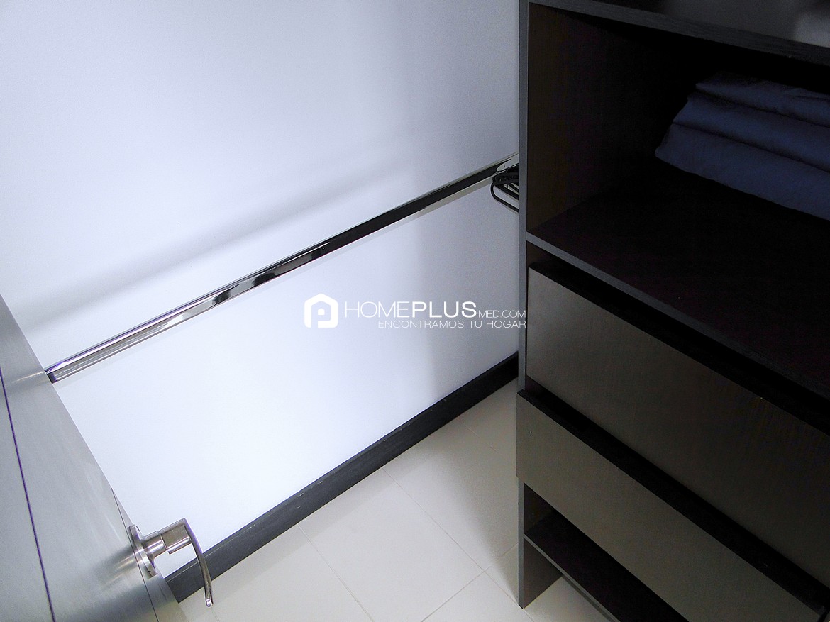 Apartamento Amoblado En Arriendo En El Poblado, Nueva Alejandría A339