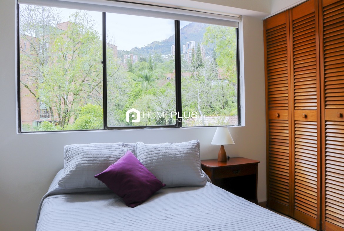 Apartamento Amoblado En Arriendo En El Poblado, Vizcaya. Rosedal. A205
