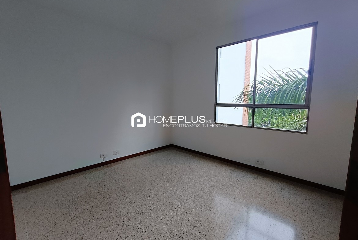 Apartamento En Arriendo El Poblado, Patio Bonito. Condominio La Vega. C214