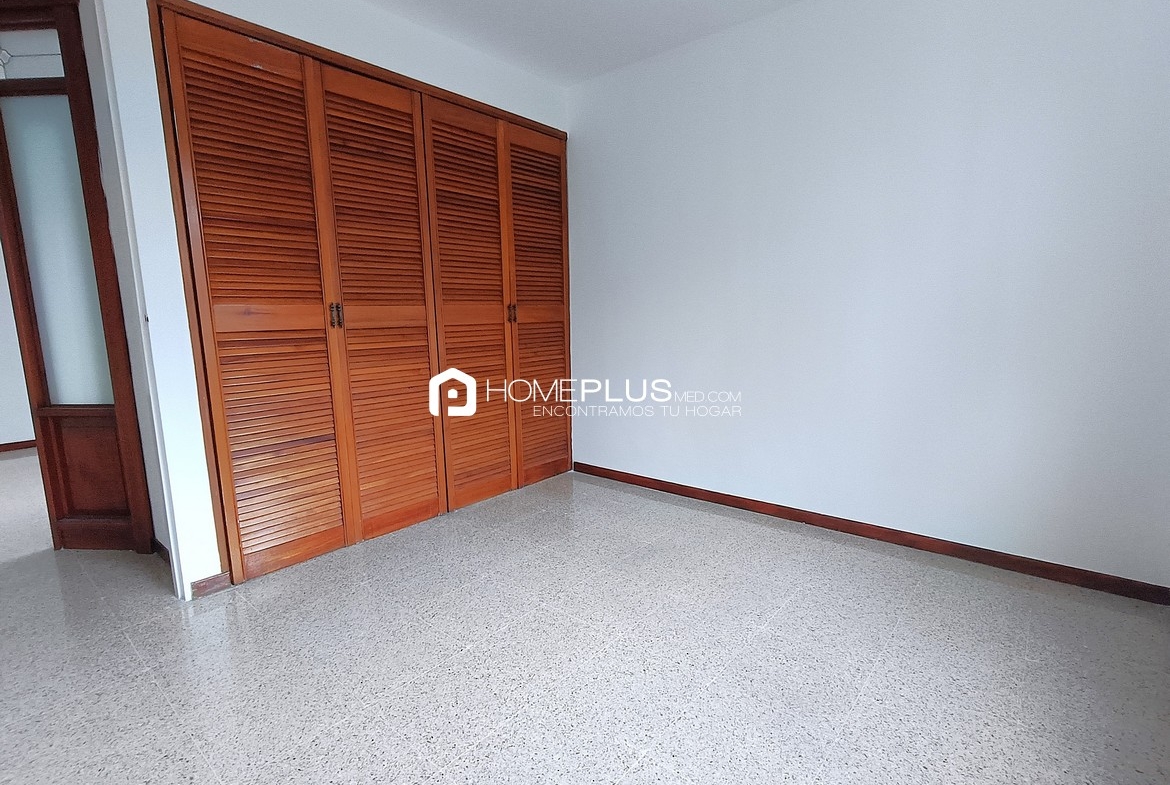 Apartamento En Arriendo El Poblado, Patio Bonito. Condominio La Vega. C214