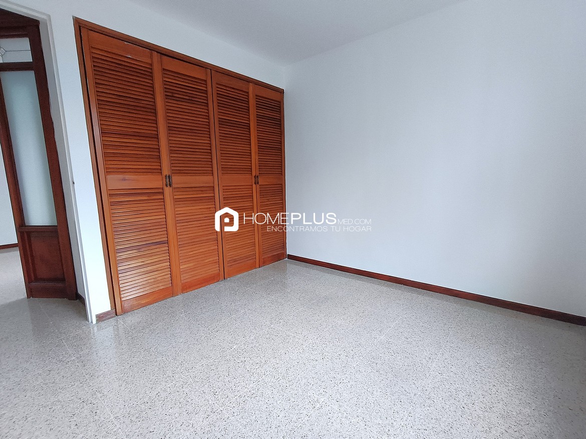 Apartamento En Arriendo El Poblado, Patio Bonito. Condominio La Vega. C214