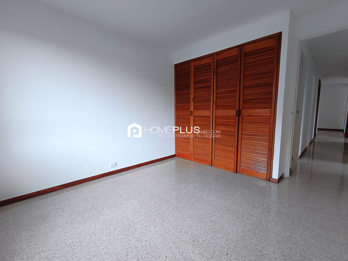 Apartamento En Arriendo El Poblado, Patio Bonito. Condominio La Vega. C214