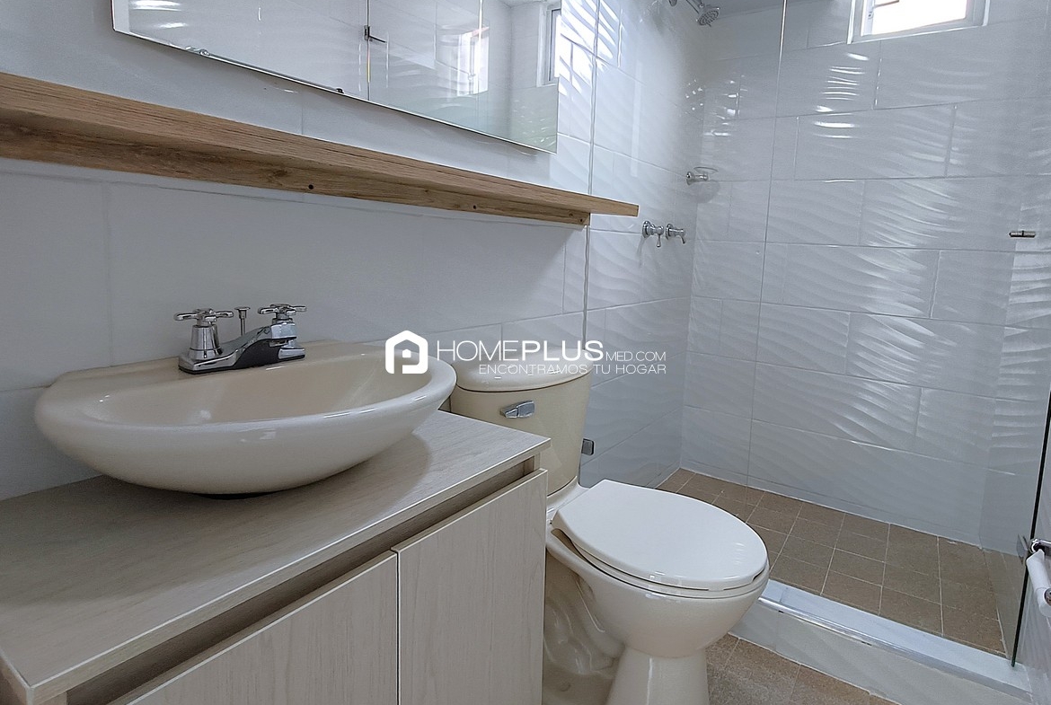 Apartamento En Arriendo En El Poblado, Manila. Pinar del Río 1. C207