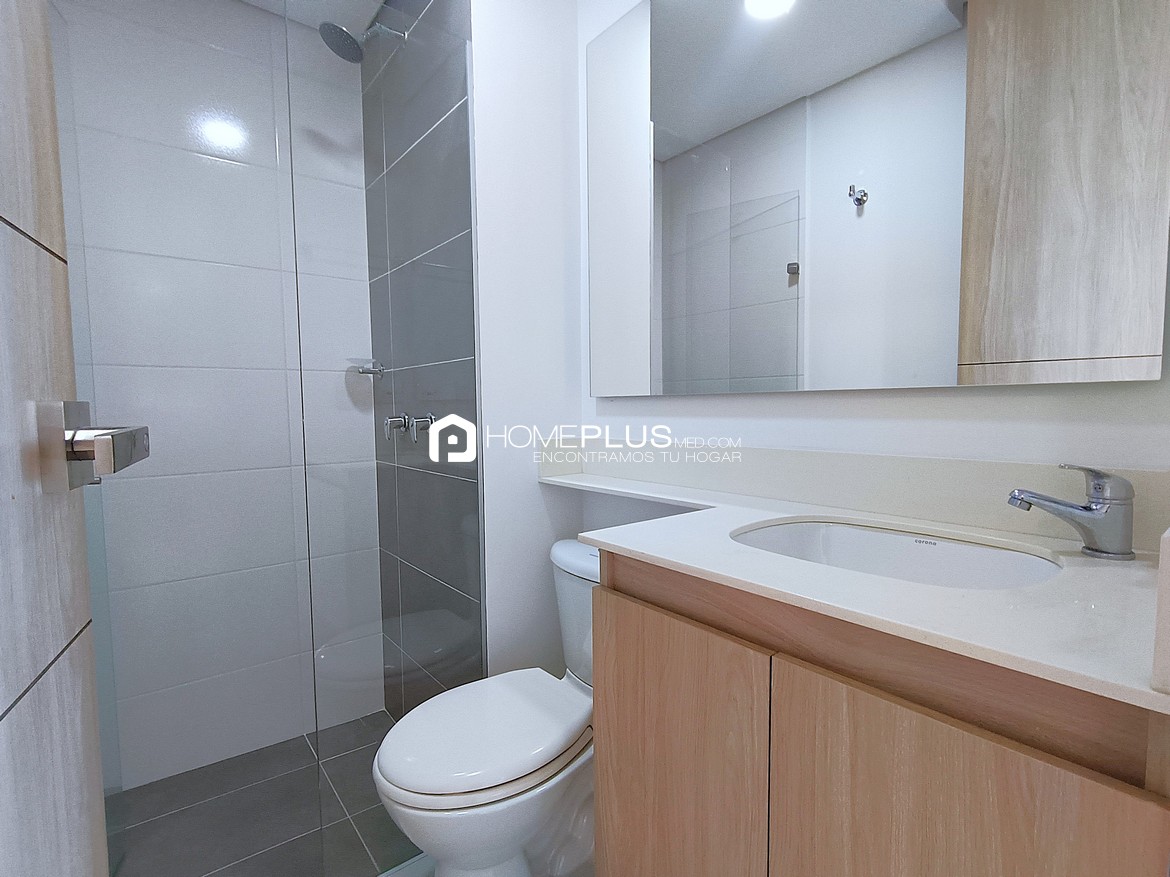 Apartamento En Arriendo En Sabaneta. Bulevar del Alcázar. C208