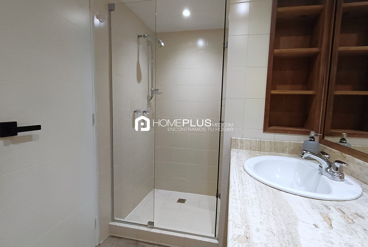 Apartamento En Venta En El Poblado, Vizcaya. Vizcaya Real 4. V119