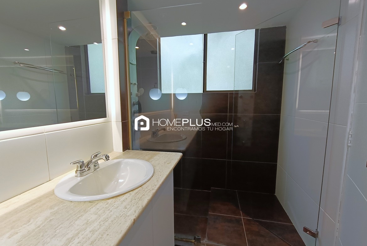 Apartamento En Venta En El Poblado, Vizcaya. Vizcaya Real 4. V119