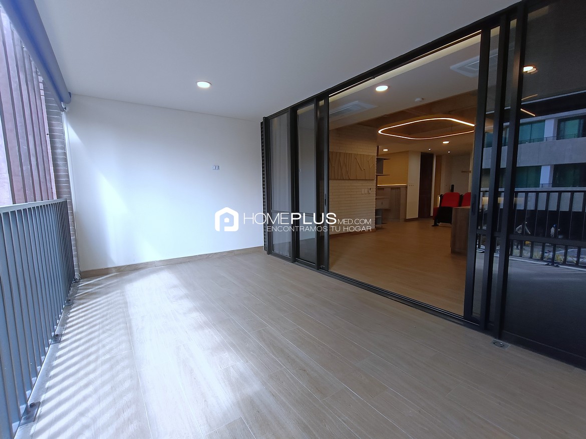 VENTA APARTAESTUDIO EL POBLADO CIUDAD DEL RIO V122 DISTRITO VERA 607