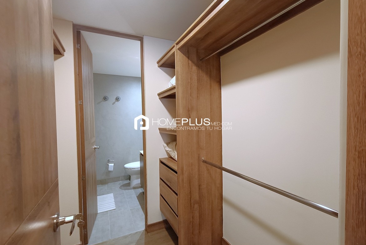 VENTA APARTAESTUDIO EL POBLADO CIUDAD DEL RIO V122 DISTRITO VERA 607