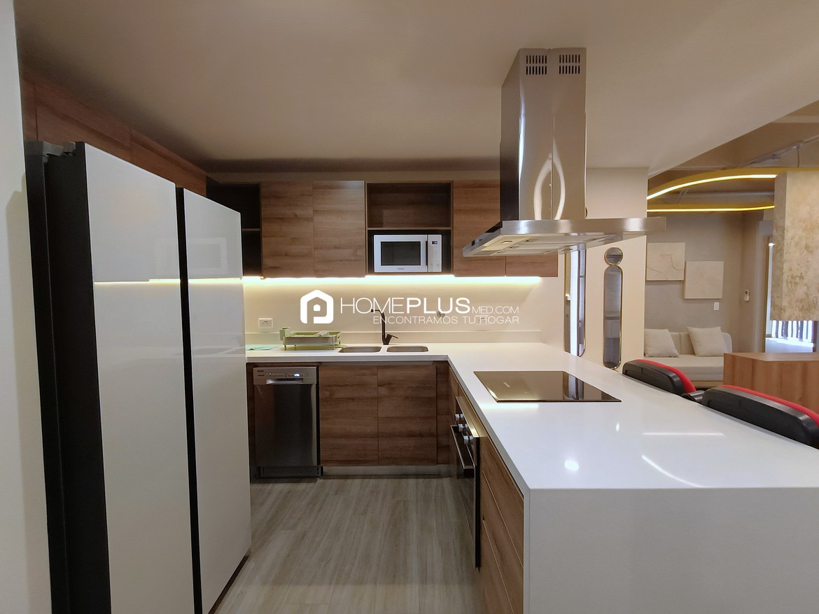 VENTA APARTAESTUDIO EL POBLADO CIUDAD DEL RIO V122 DISTRITO VERA 607