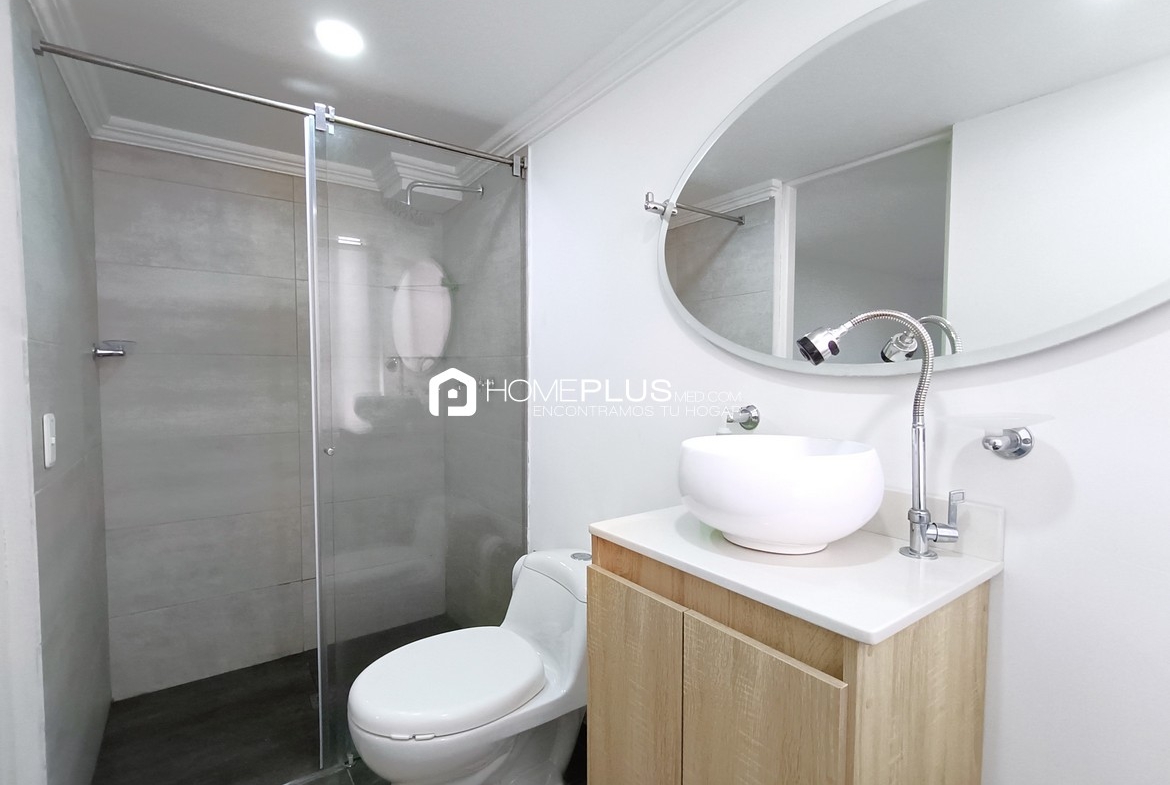 Venta de Apartamento en El Poblado, Loma Del Indio. Bosques de Sandiego V125