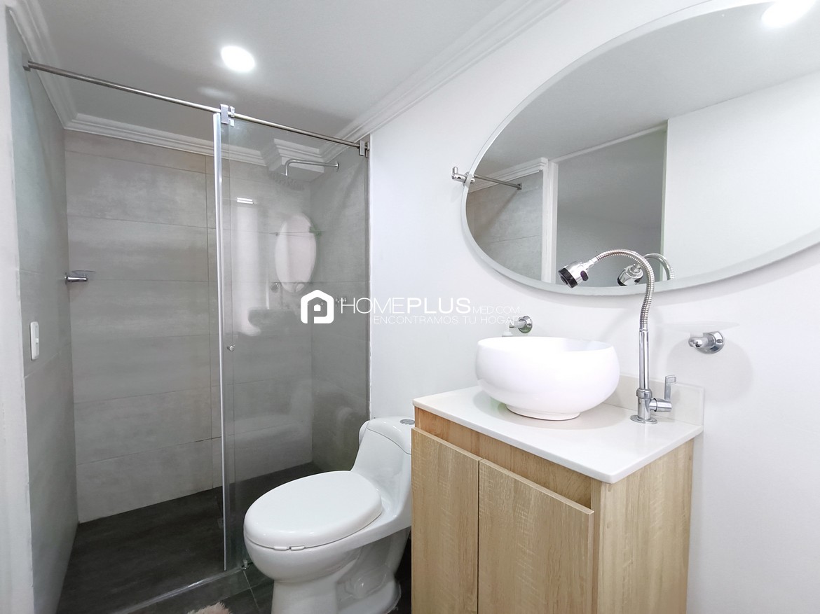 Venta de Apartamento en El Poblado, Loma Del Indio. Bosques de Sandiego V125