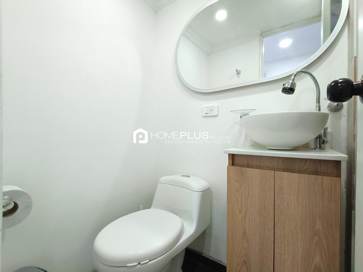 Venta de Apartamento en El Poblado, Loma Del Indio. Bosques de Sandiego V125