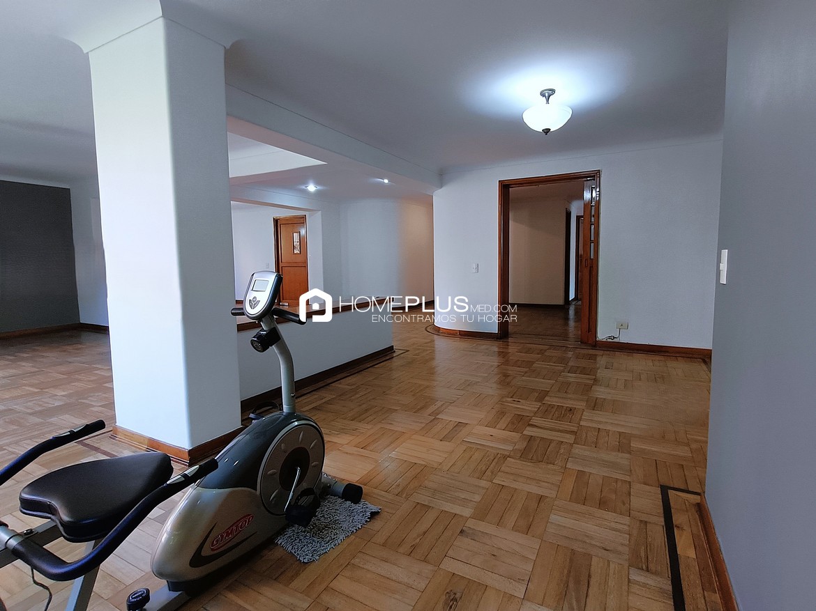 Venta de Apartamento en El Poblado, Vizcaya. Bosques de Vizcaya. V126