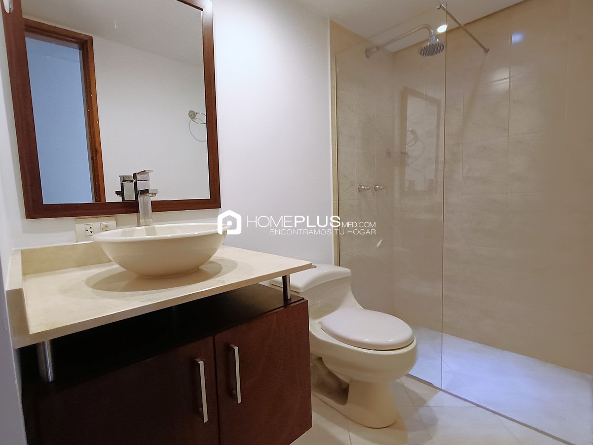 Venta de Apartamento en El Poblado, Vizcaya. Bosques de Vizcaya. V126