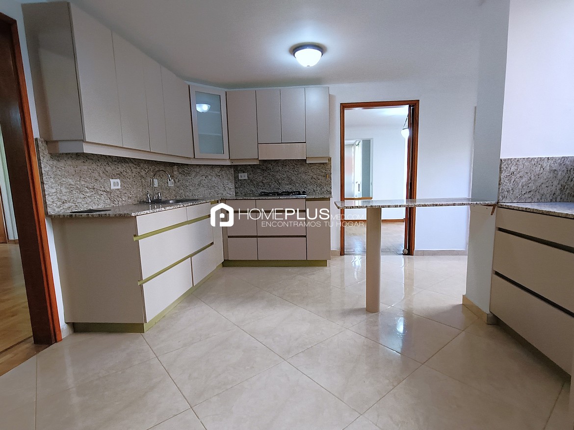 Venta de Apartamento en El Poblado, Vizcaya. Bosques de Vizcaya. V126