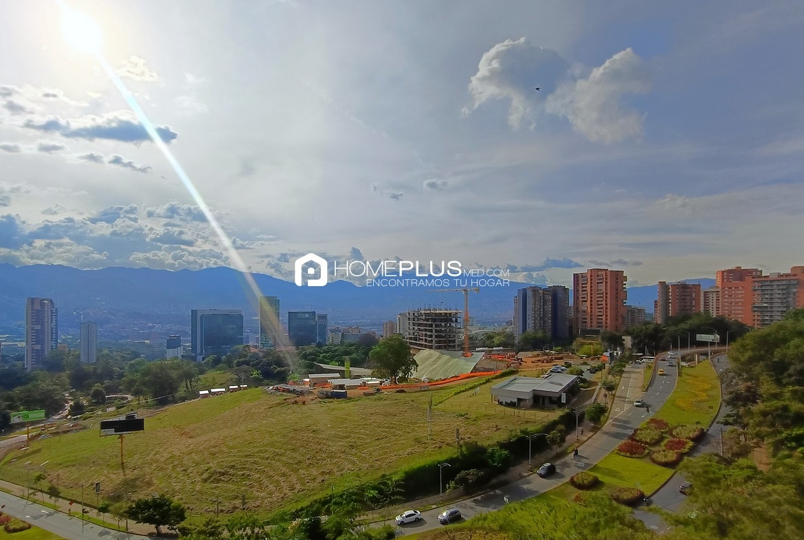 Apartamento En Arriendo En El Poblado, Los Balsos. Menta Apartamentos. C227