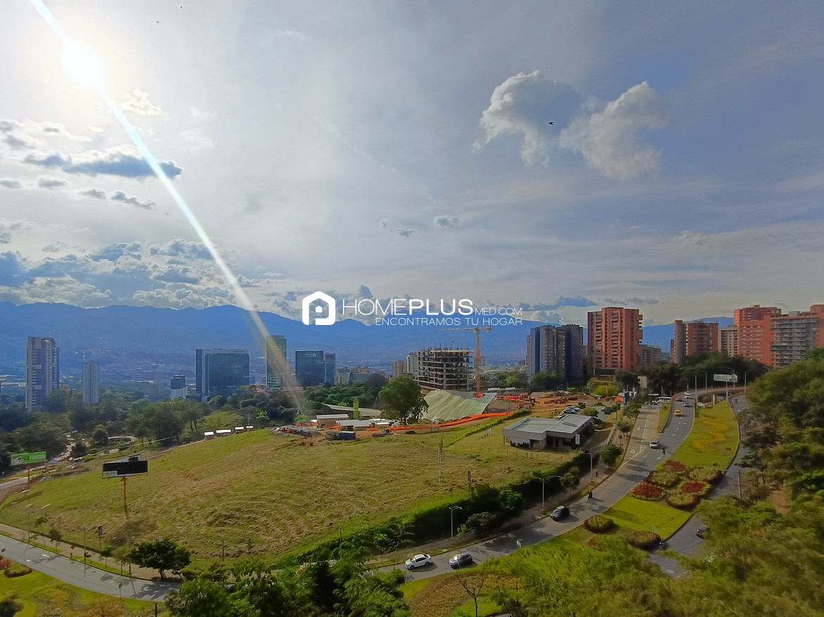 Apartamento En Arriendo En El Poblado, Los Balsos. Menta Apartamentos. C227