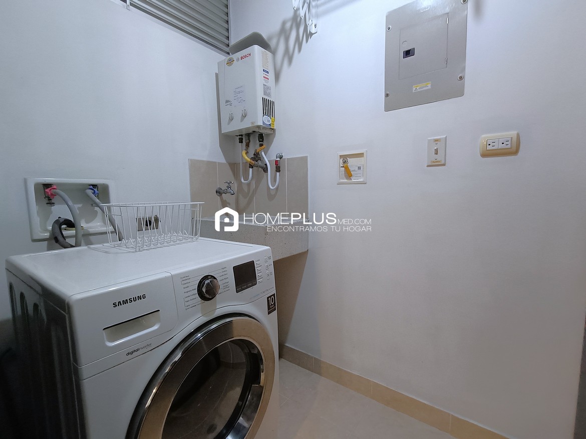 VENTA APARTAESTUDIO EL POBLADO MILLA DE ORO V127 NUEVA ALEJANDRIA 302