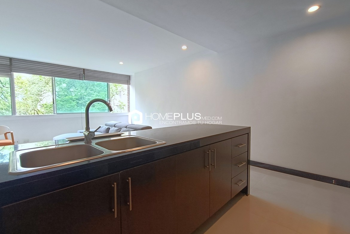 VENTA APARTAESTUDIO EL POBLADO MILLA DE ORO V127 NUEVA ALEJANDRIA 302