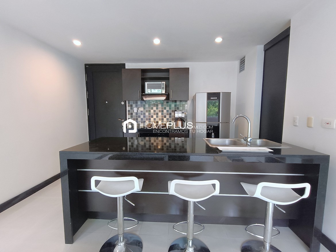 VENTA APARTAESTUDIO EL POBLADO MILLA DE ORO V127 NUEVA ALEJANDRIA 302