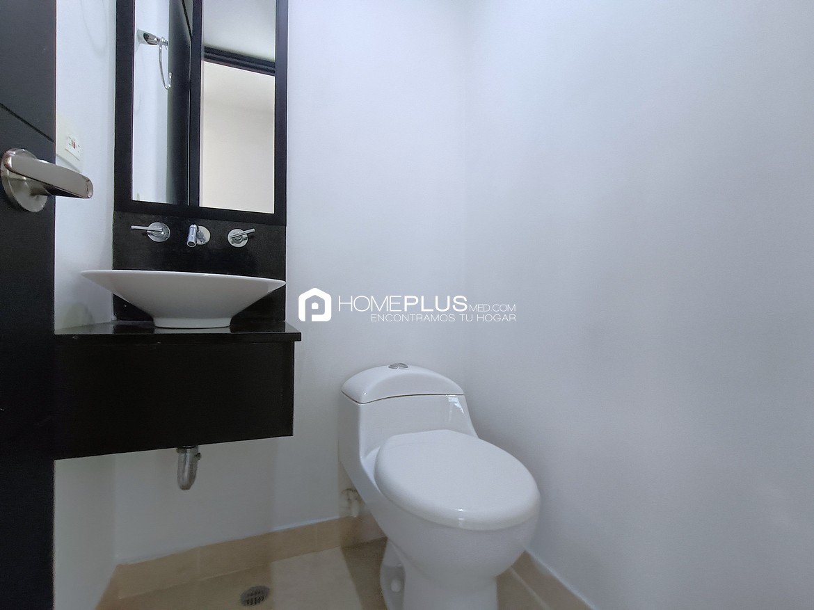 VENTA APARTAESTUDIO EL POBLADO MILLA DE ORO V127 NUEVA ALEJANDRIA 302