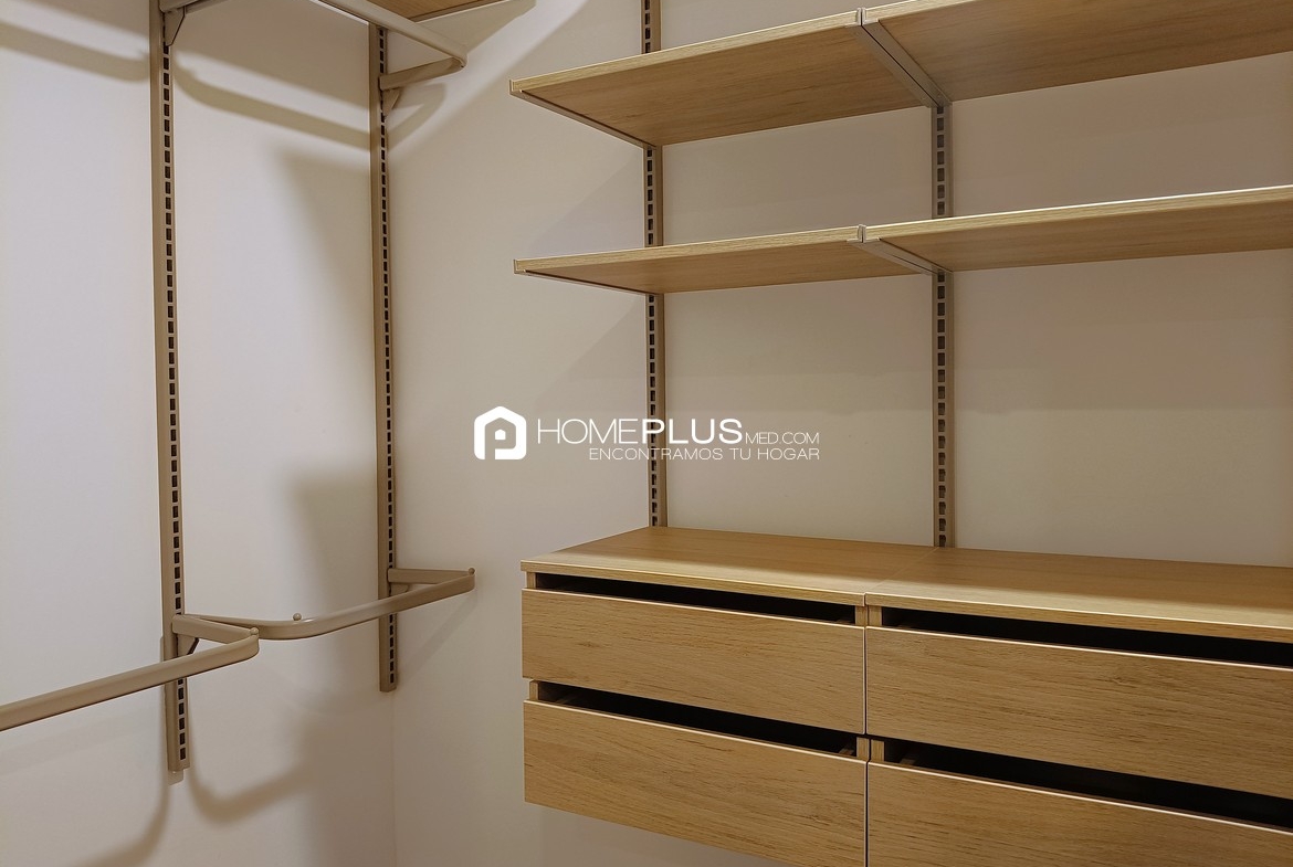 VENTA APARTAMENTO EL POBLADO MILLA DE ORO V130 CAMPESTRE 16.43 204