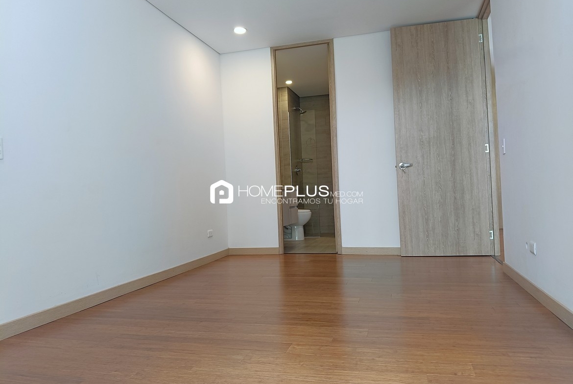 VENTA APARTAMENTO EL POBLADO MILLA DE ORO V130 CAMPESTRE 16.43 204