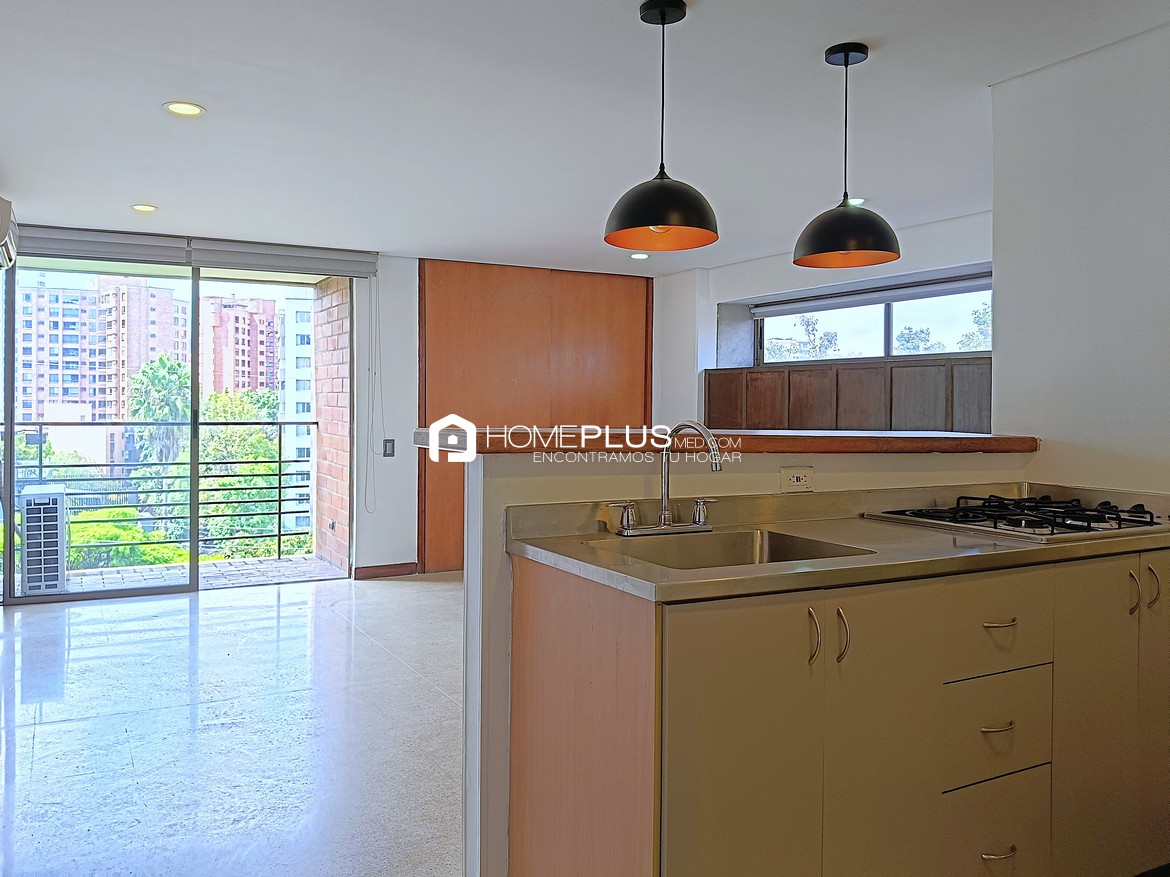 Apartamento En Arriendo En El Poblado, Patio Bonito. Cinnamon C235 (1)