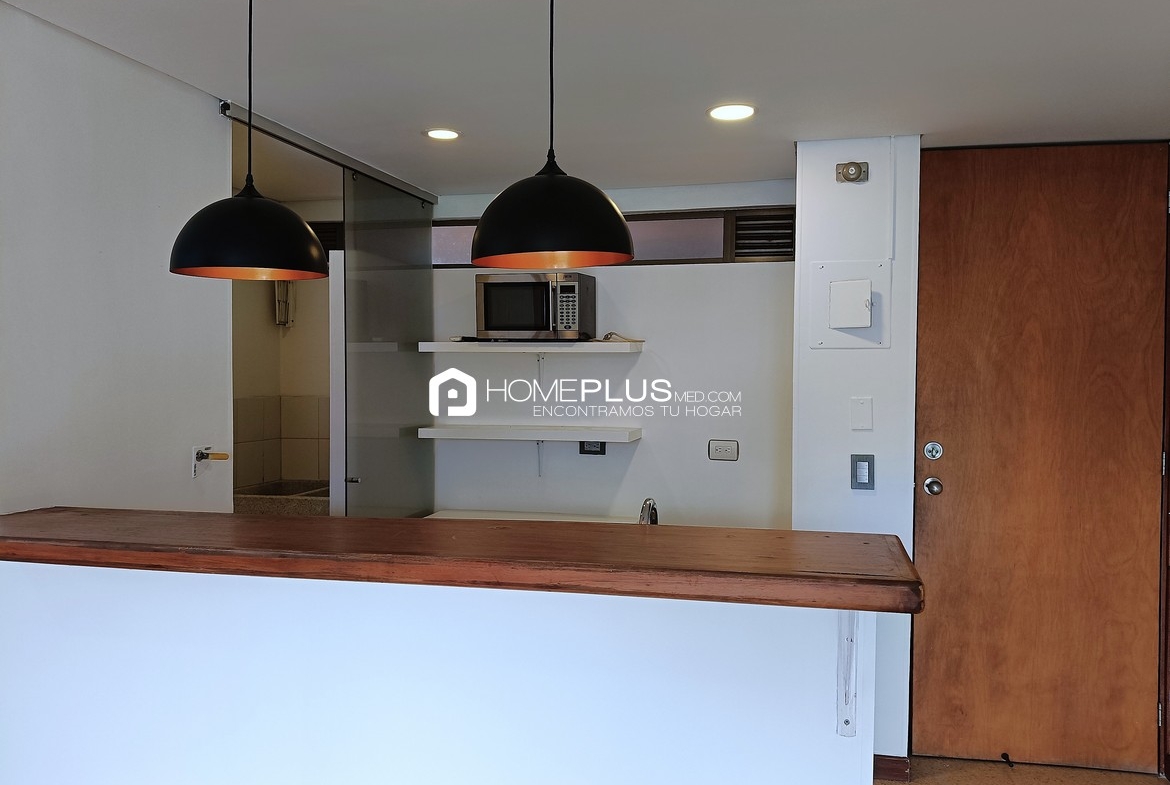 Apartamento En Arriendo En El Poblado, Patio Bonito. Cinnamon C235