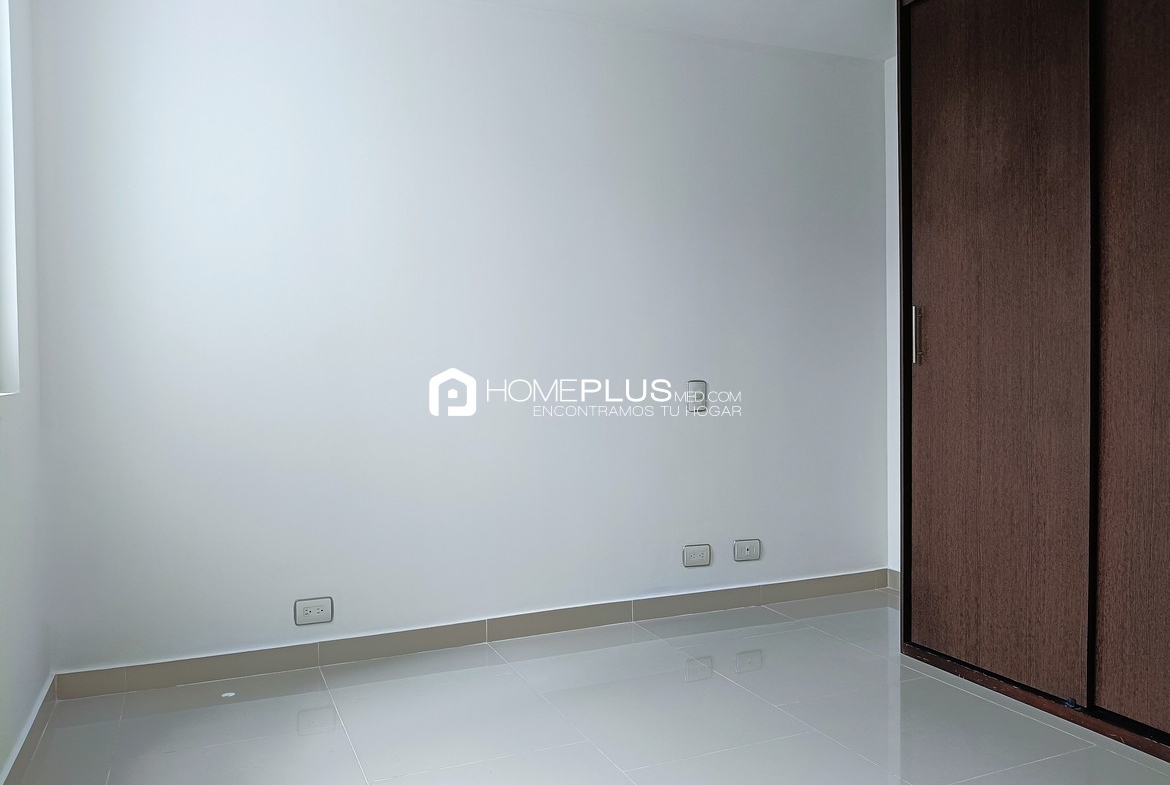 Apartamento En Arriendo En Envigado, Señorial. Almendros Terra C237