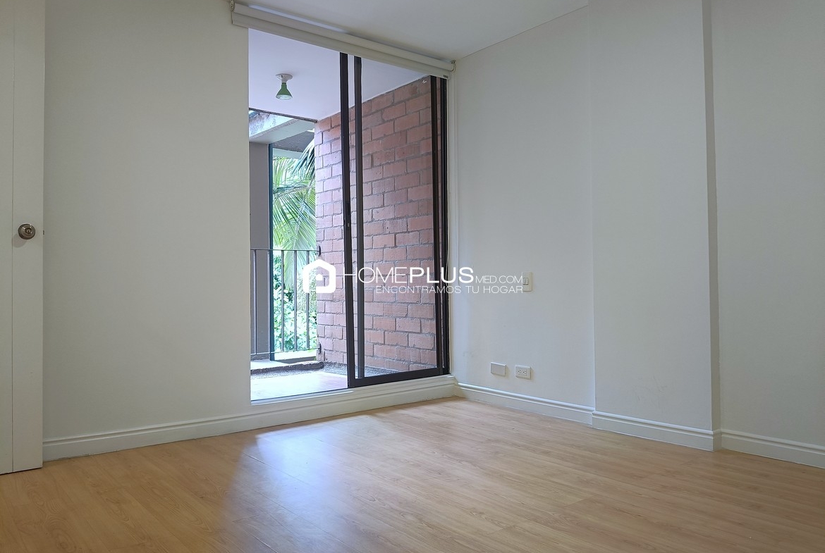 ALQUILER APARTAMENTO EL POBLADO, CASTROPOL, C243 SOTO VERDE 404