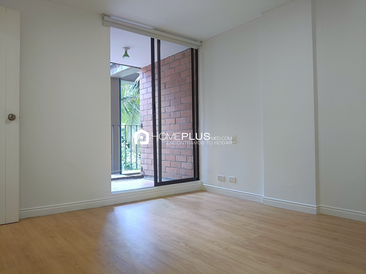 ALQUILER APARTAMENTO EL POBLADO, CASTROPOL, C243 SOTO VERDE 404