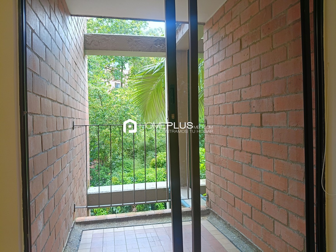 ALQUILER APARTAMENTO EL POBLADO, CASTROPOL, C243 SOTO VERDE 404