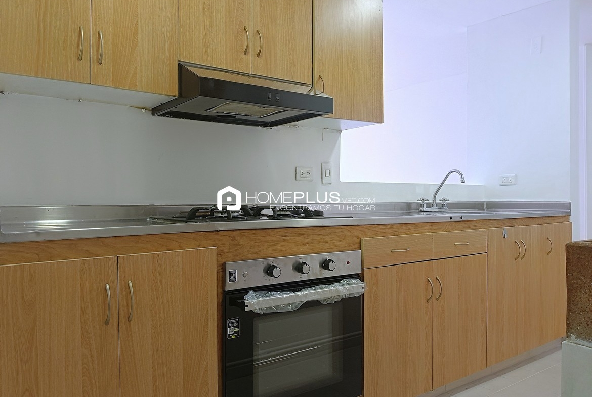 ALQUILER APARTAMENTO EL POBLADO, CASTROPOL, C243 SOTO VERDE 404
