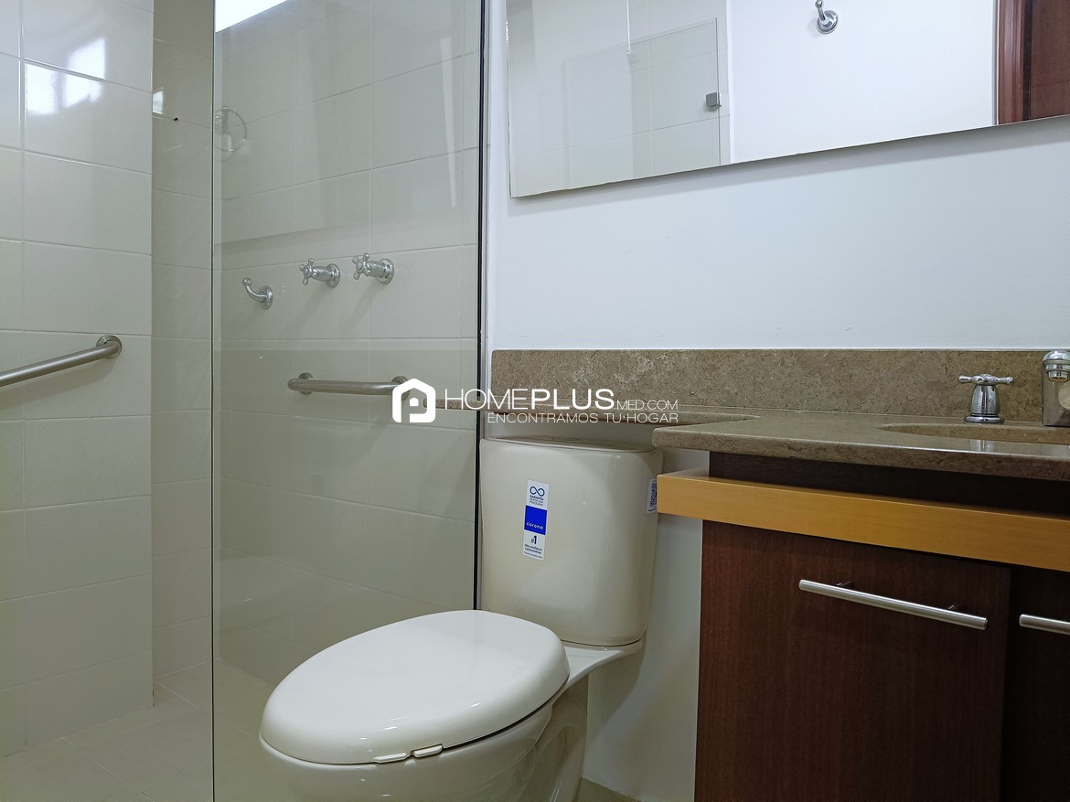 Apartamento En Arriendo En Envigado, Cumbres. Saltamontes 517. C252